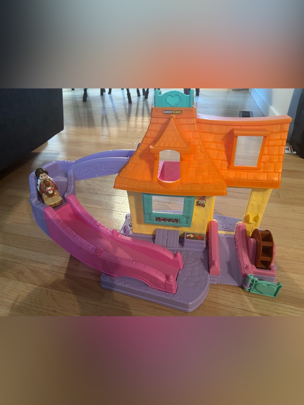 Fisher-Price Belle’s Cottage Klip Klop Pony Set